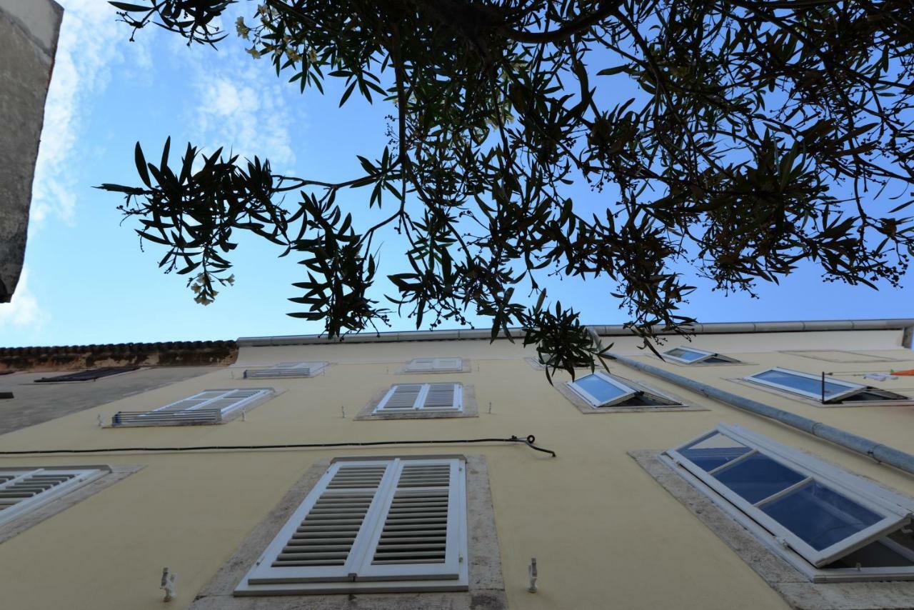 Apartments And Rooms Oliva كريس المظهر الخارجي الصورة
